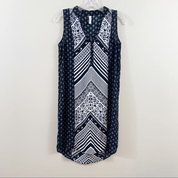 Xhilartion Black/White Mixed Pattern Tunic Dress - Picture 1 of 6
